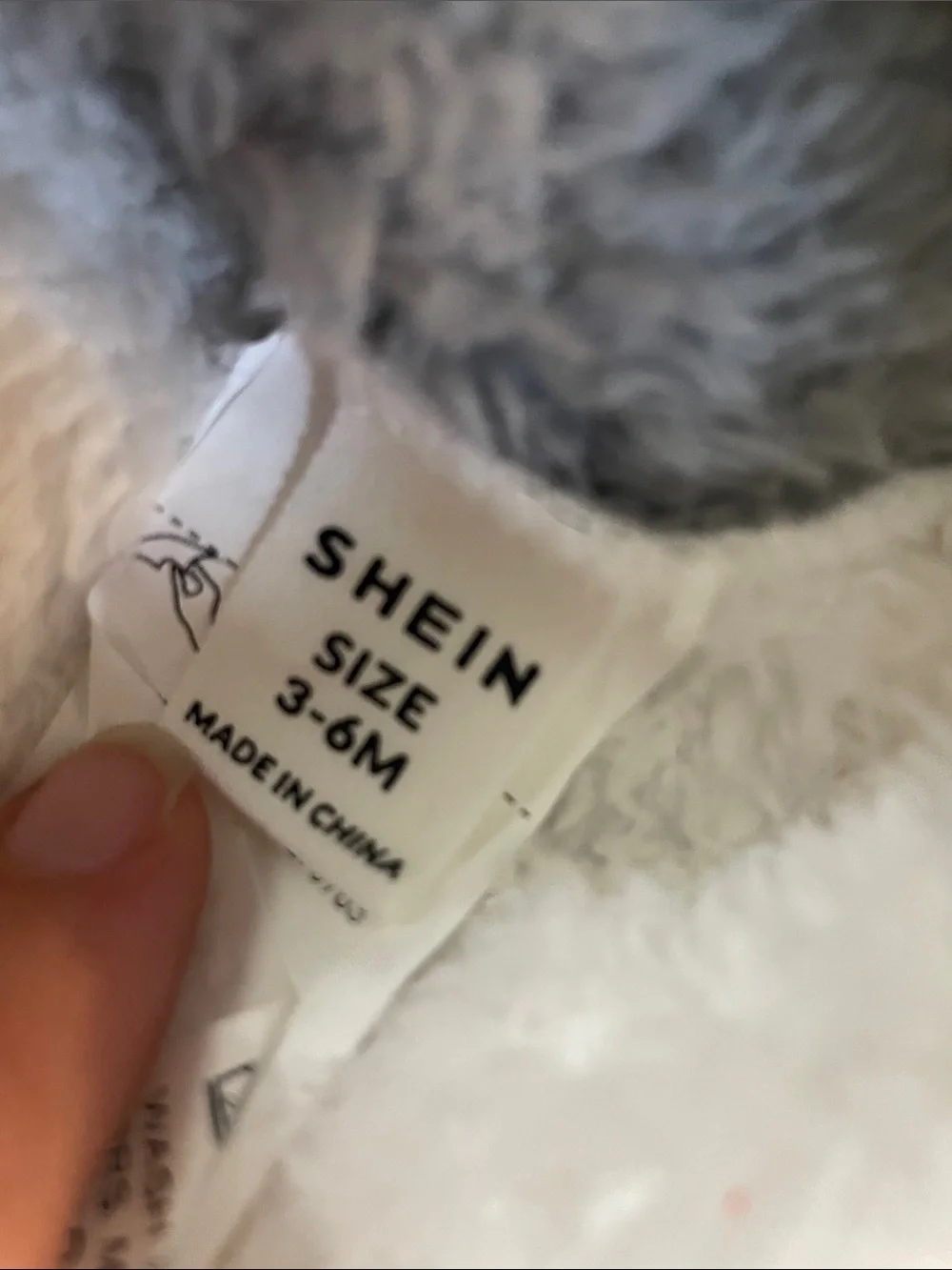 SHEIN Kids Plush Colorblock Zip-Up Jacket - White, Beige & Gray